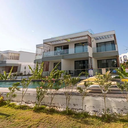 Modern Apartment Near Beach With Central Location In Bodrum 公寓 居姆贝特